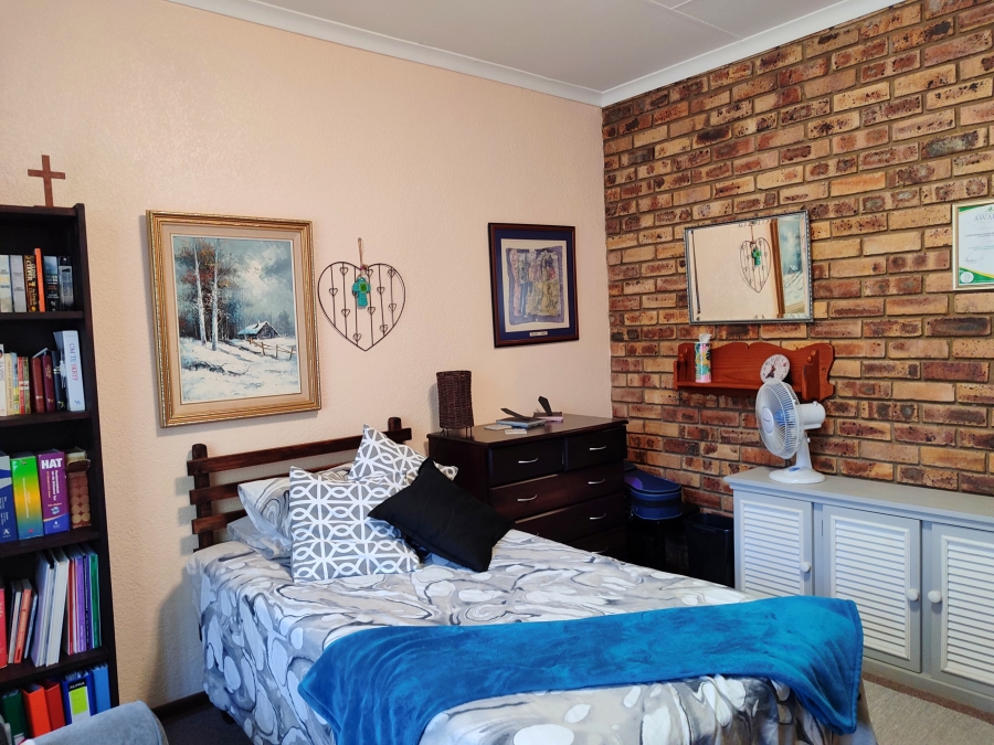 3 Bedroom Property for Sale in Wilkoppies North West